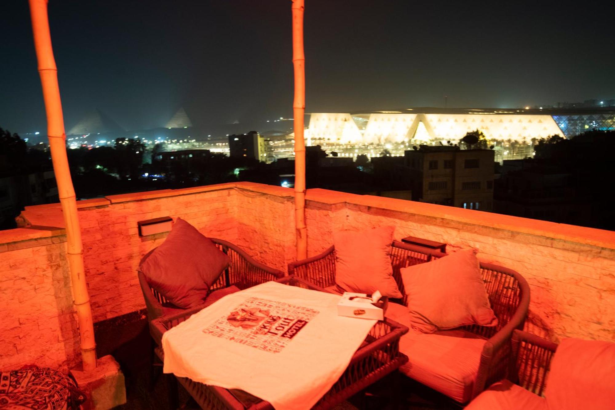 Apartment Tout King Pyrimds View Cairo