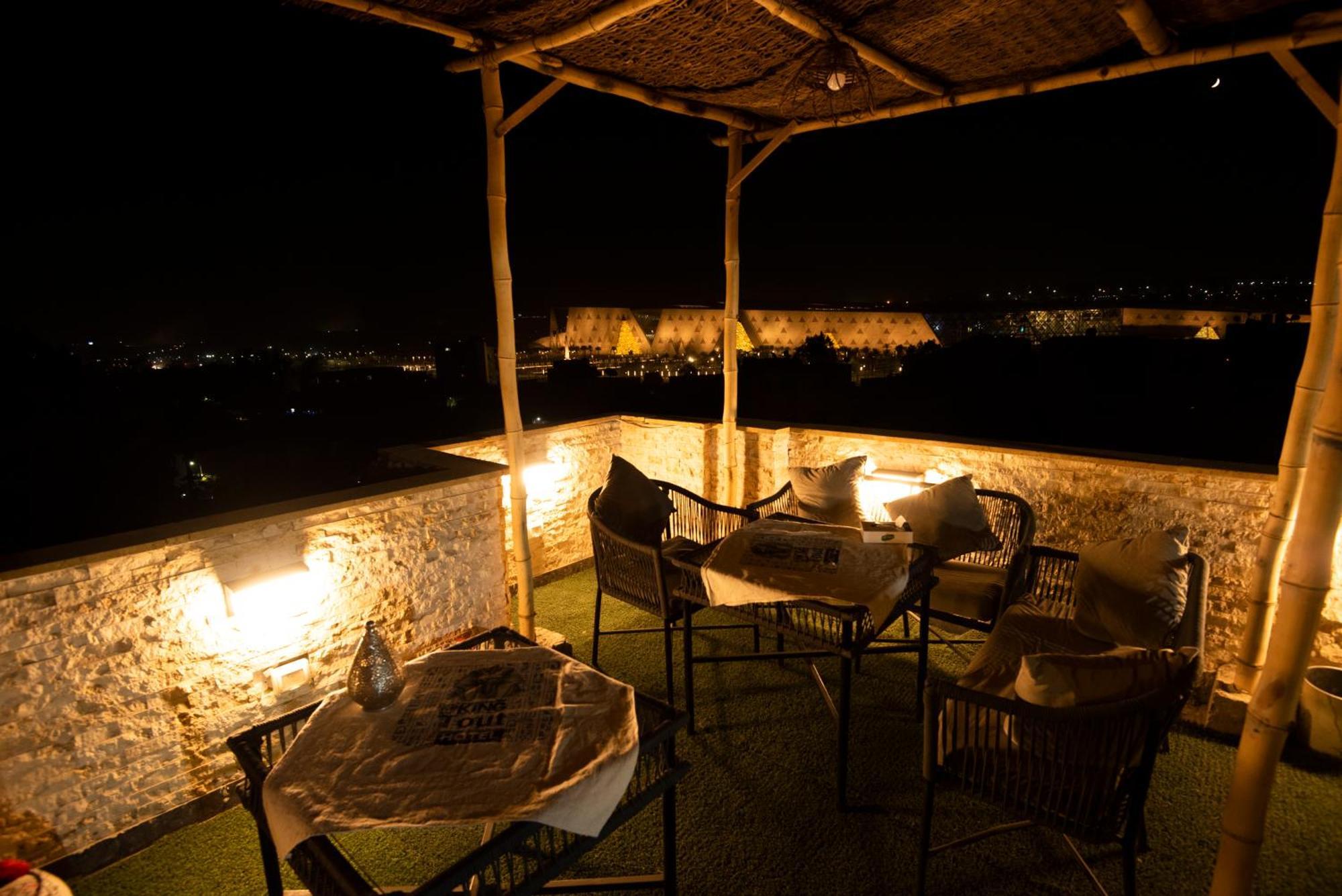Tout King Pyrimds View *