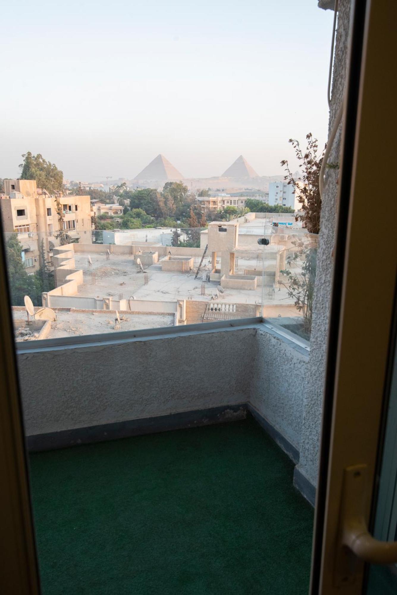 Tout King Pyrimds View Apartment