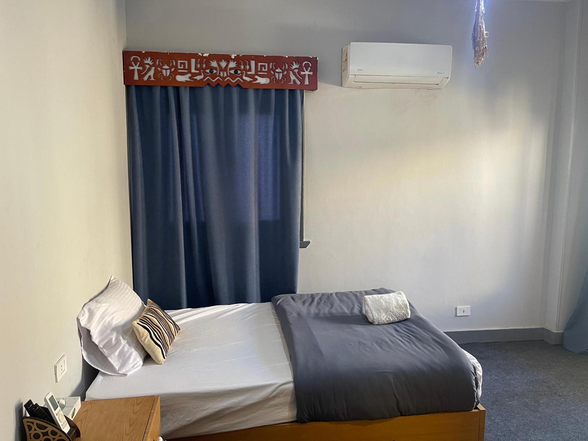 Apartment Tout King Pyrimds View Cairo