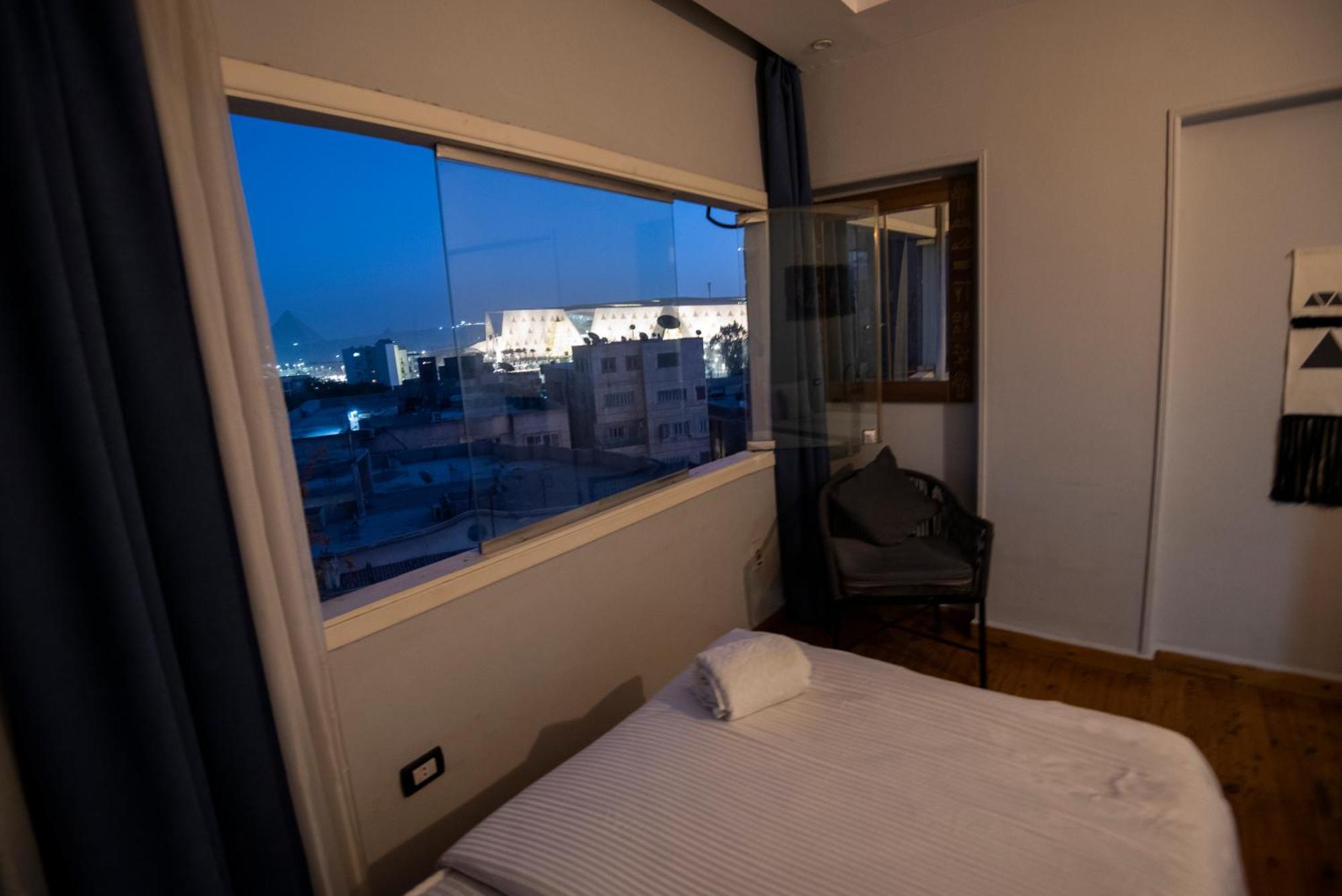 Tout King Pyrimds View Apartment