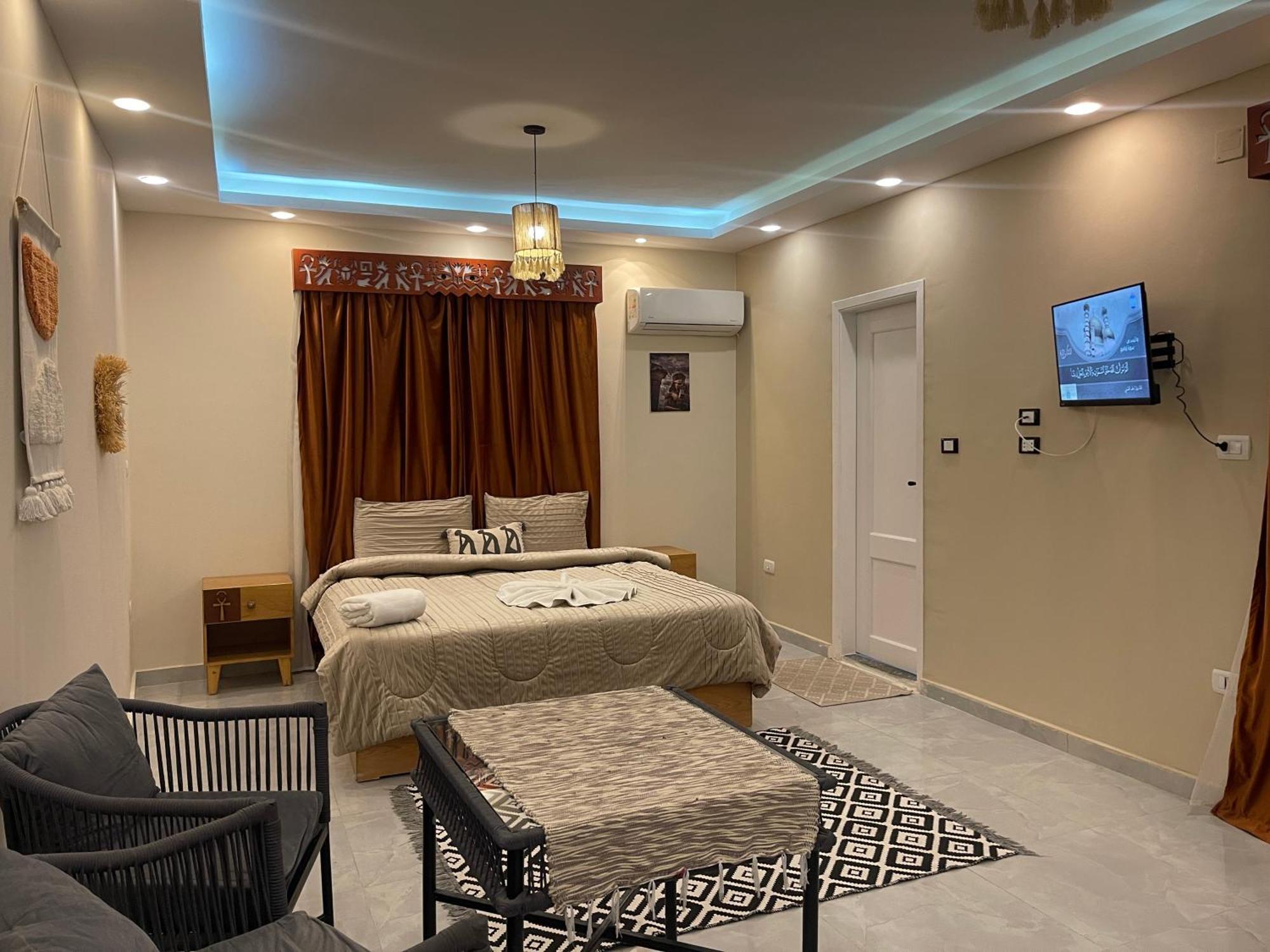 Tout King Pyrimds View Apartment
